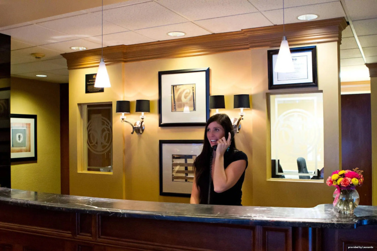 Best Western Plus Columbia River Hotel photo 40
