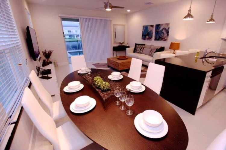 Serenity 17413Sb Townhouse