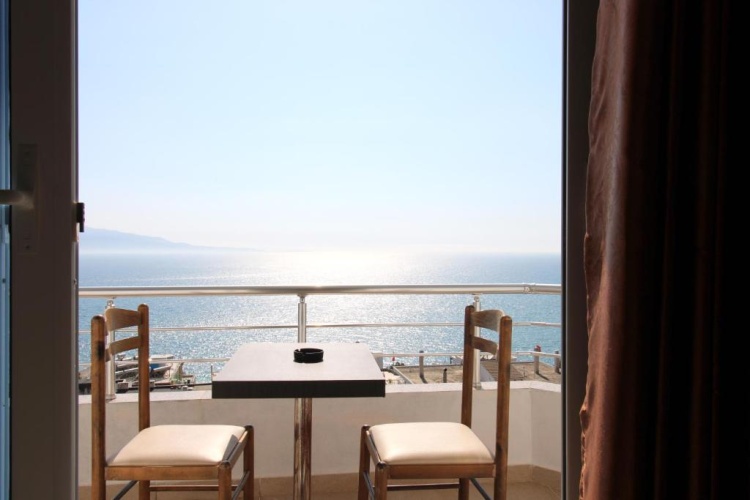Standard Quadruple room with balcony and with sea view