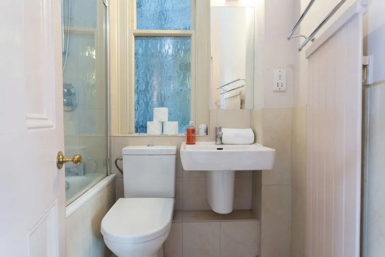 1 Bedroom Flat In Soho