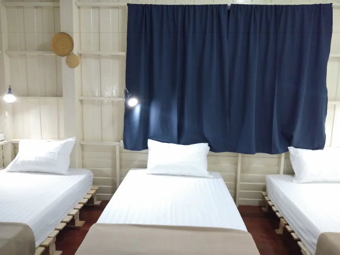 63 Hostel Lopburi