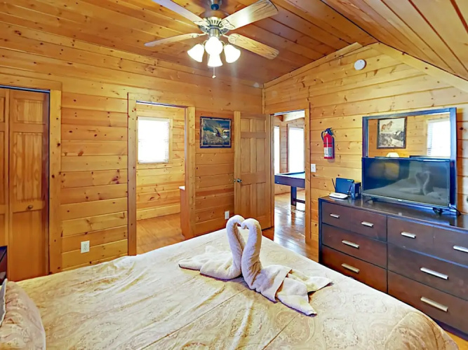 1304 Pine Trail Cabin 2 Bedrooms 2 Bathrooms Cabin