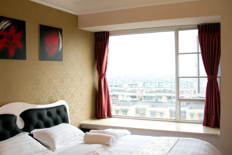 Chengdu City Theme Hotel