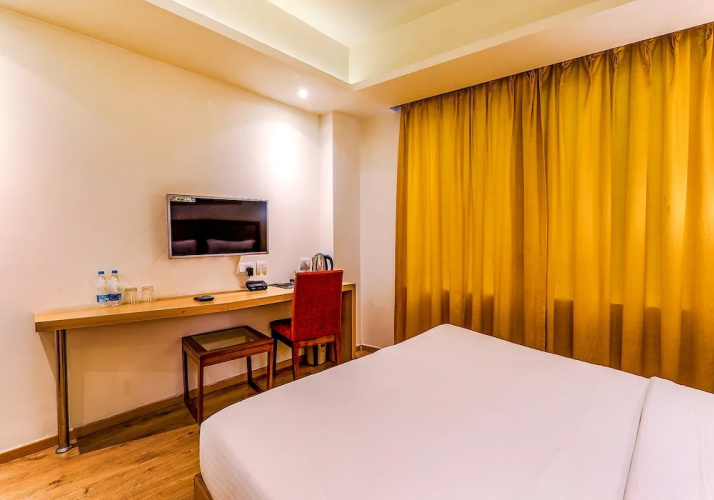 FabHotel Surya Grand Gomti Nagar