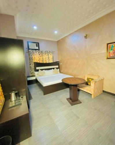Standard Single Family room