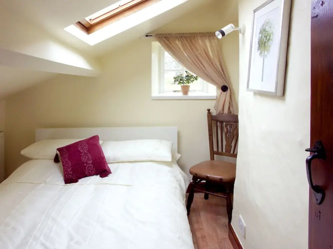 Hollyside Cottage