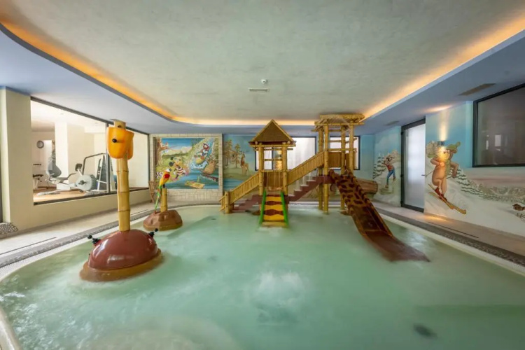 AlpHoliday Dolomiti Wellness