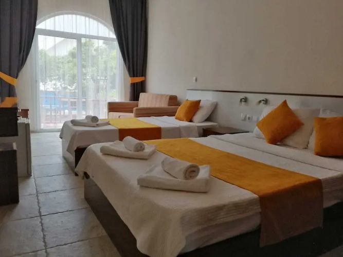 Yahsi Beach Hotel