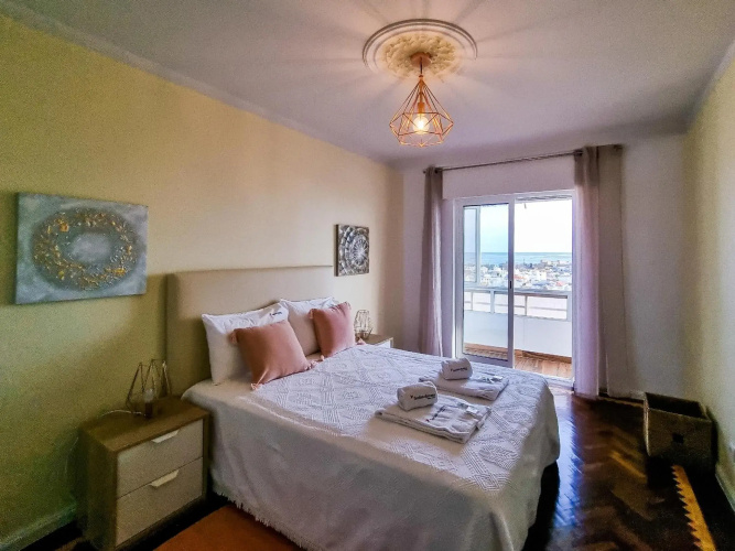 FLH Faro Family Flat with Balcony