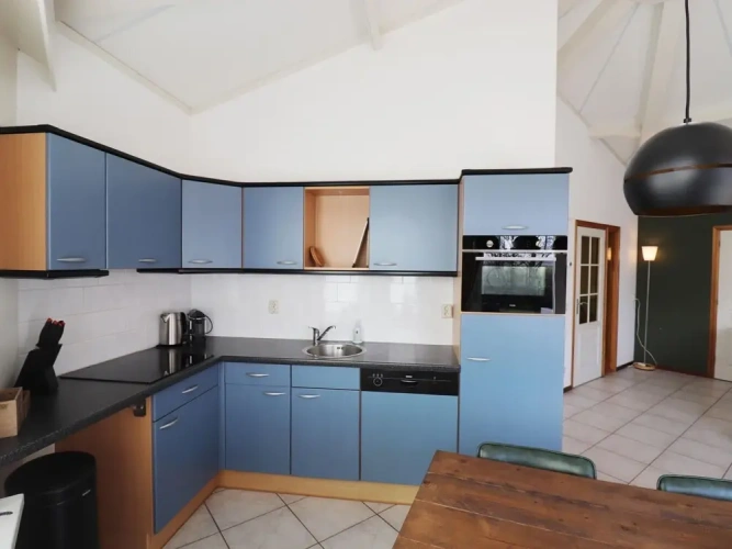 3 Bedrooms Classic Cottage