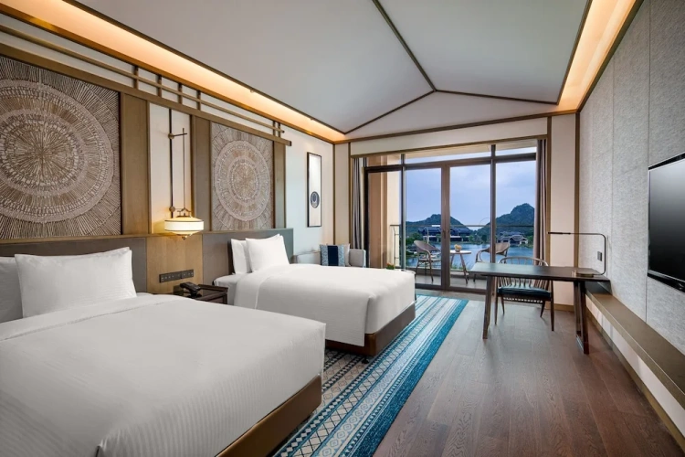 Deluxe Twin room with lake view