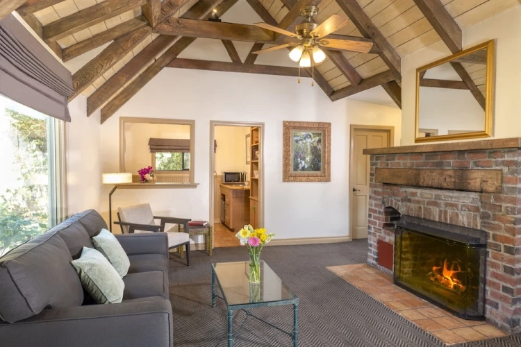 Deluxe Double Suite