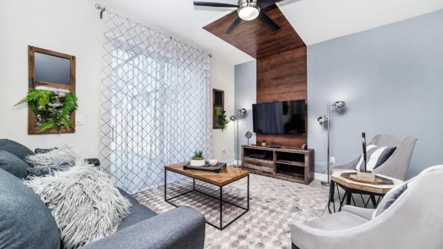 4 Bedrooms Cottage
