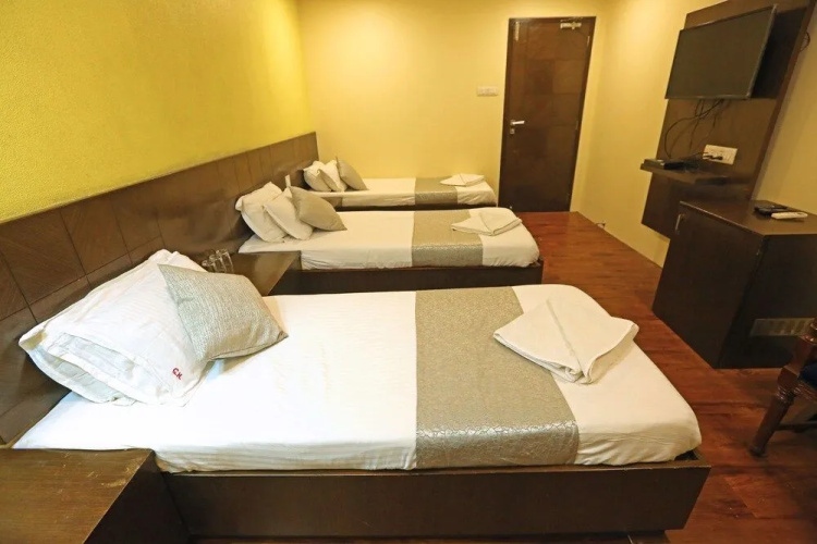 Gulf Hotel Colaba