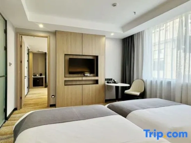 Double Suite