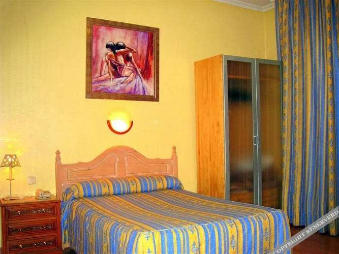 Hostal Plaza Dort