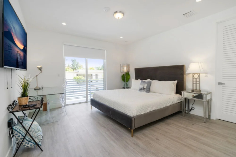 4BR Pool Townhome Duplex by Jos17