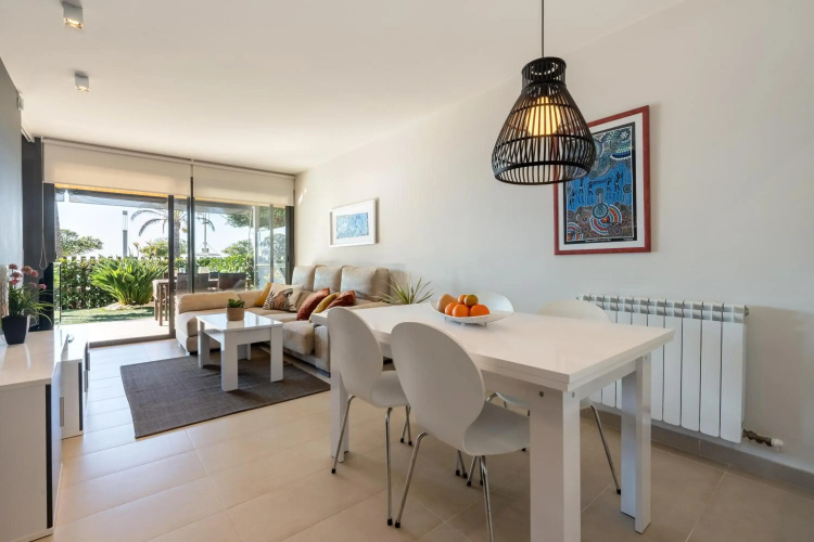 Luxury Apartment on the Beach