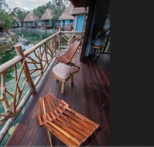 Bungalow with balcony