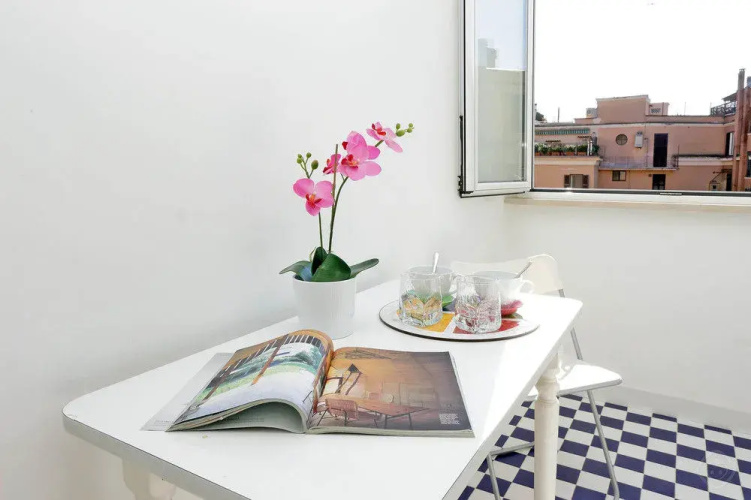 Vatican - WR Apartments