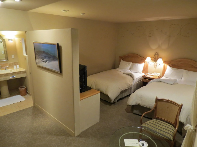 Poppy Springs Resort & Spa