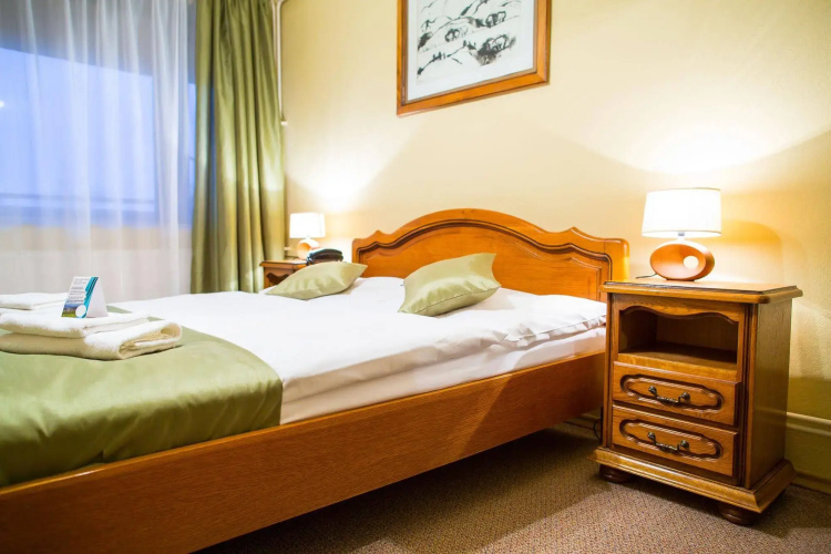 Hotel Satelit