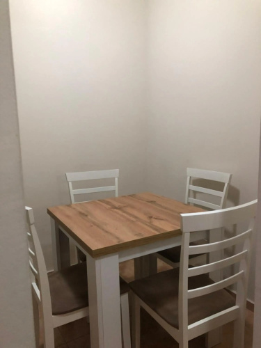 Flora Apartment 612A