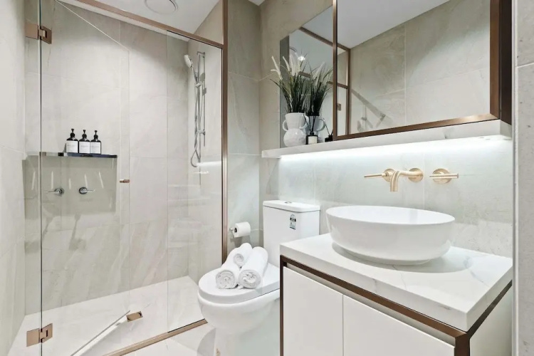 A Cozy 2BR Apt Right on Buzzing Chapel Street