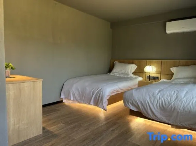 2 Bedrooms Cottage