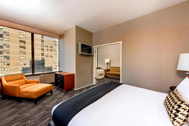 1 Bedroom Suite