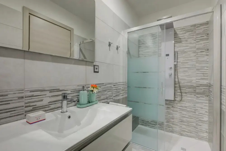 4 Seasons Apartment