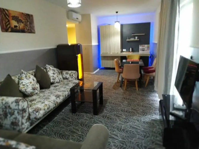 Gold Suite