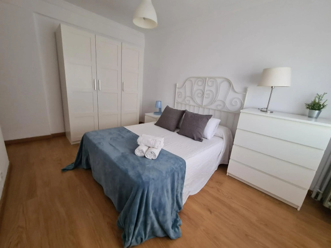 Apartamentos Dos Torres Légolas - Parking gratis
