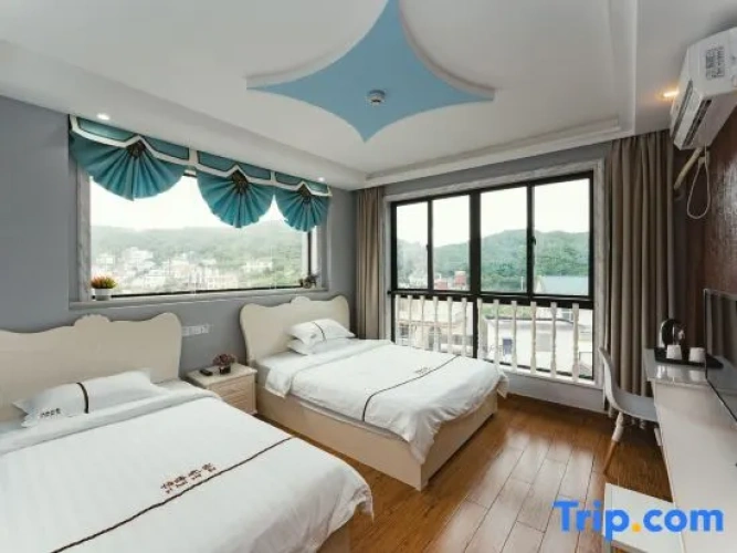 Standard Family room