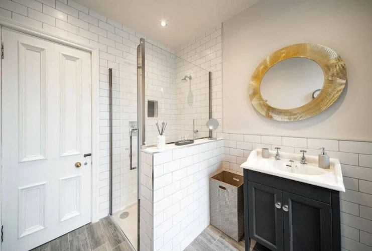 3 Bedrooms Apartment