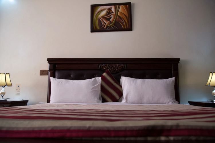 Karisimbi Hotel