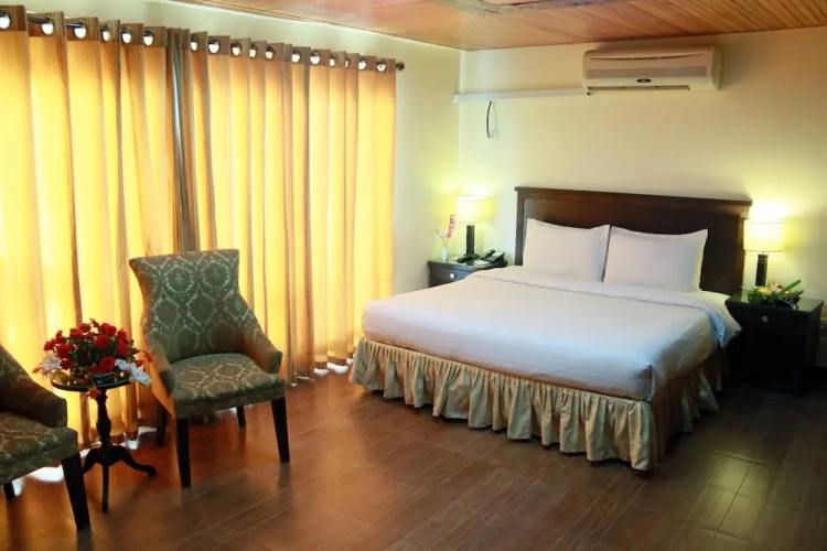 Standard Double room with view