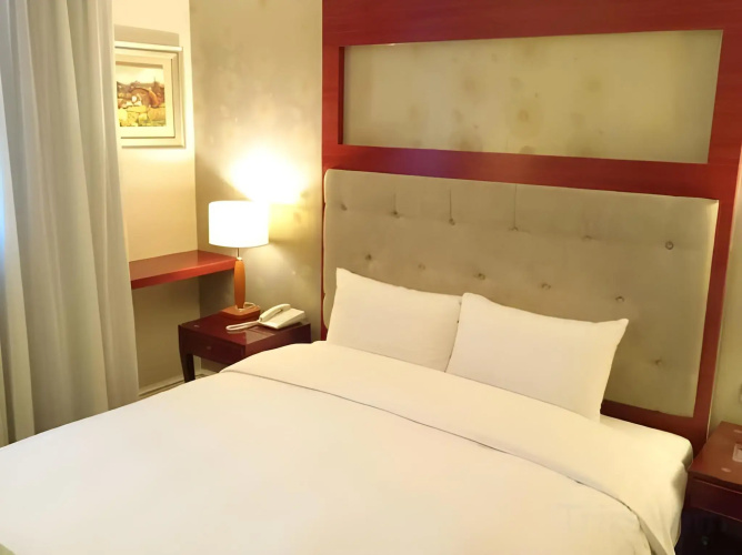 MRT Hotel