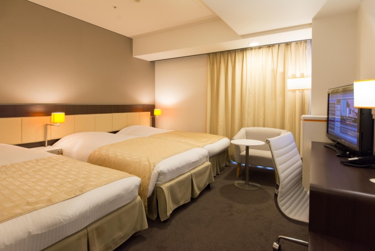 Standard Triple room