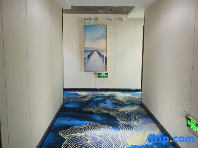 Yue Rui Fan Light Luxury Hotel