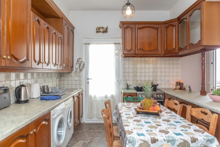 4 Bedrooms Family Cottage