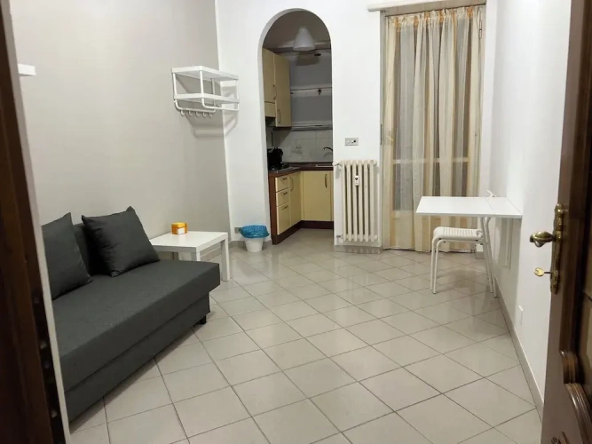 Economy Triple room with courtyard view