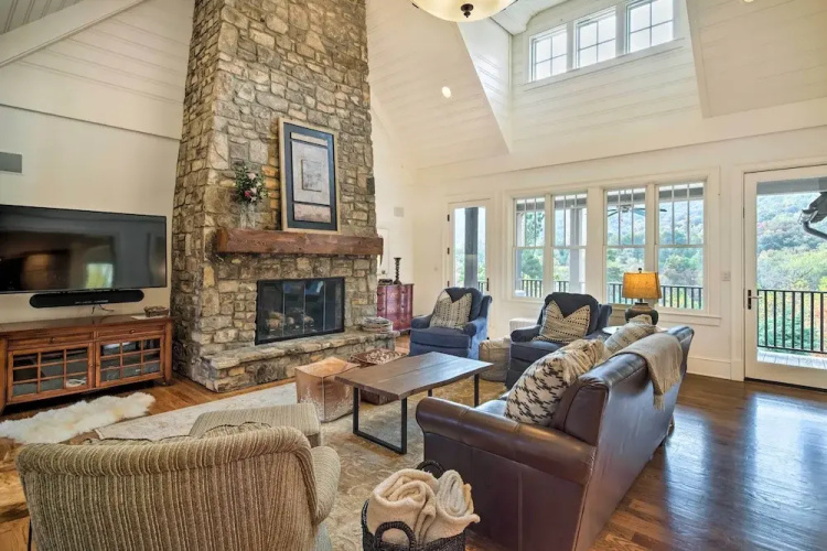 Pool & Mountain Views: Stunning Mill Spring Home!
