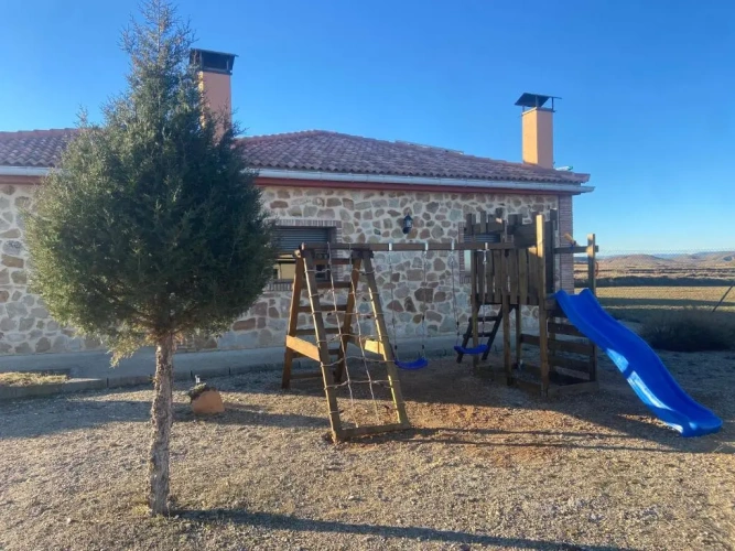 3 Bedrooms Cottage