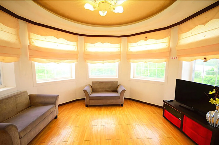 Taean Red Pension