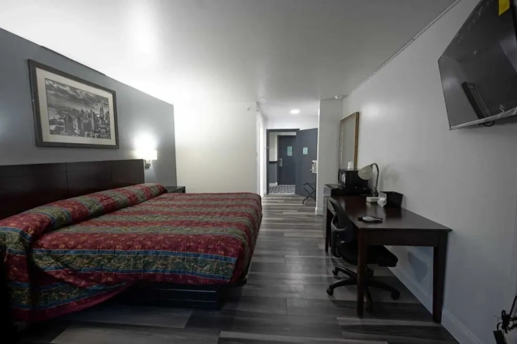 Deluxe Single room
