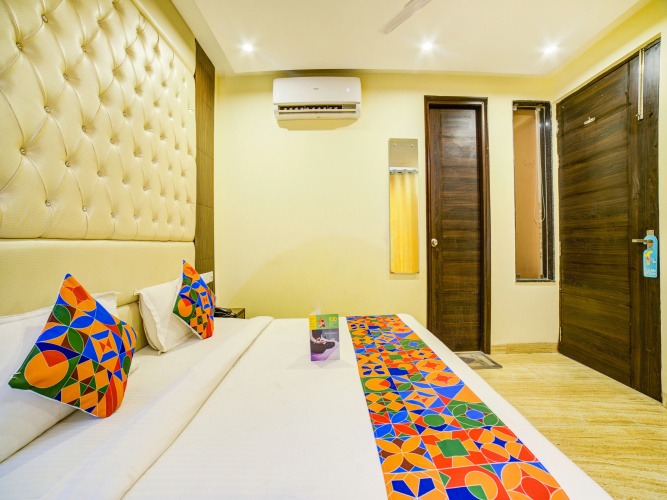 FabHotel Diamond