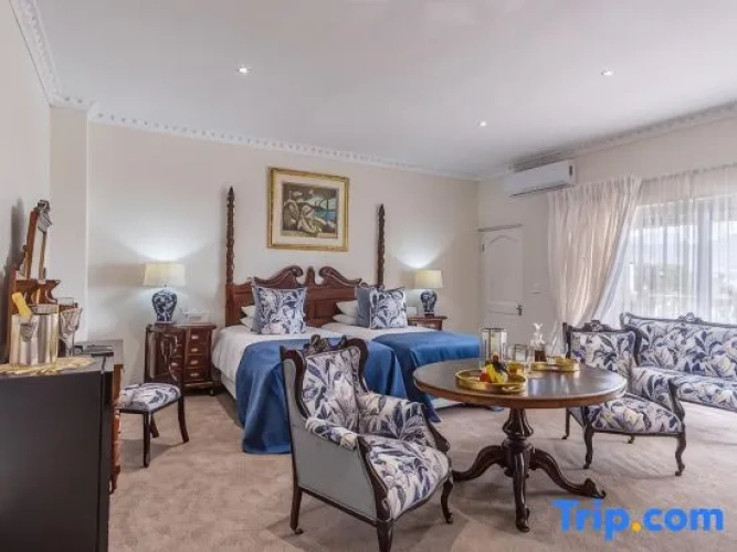 Deluxe Quadruple Suite with sea view