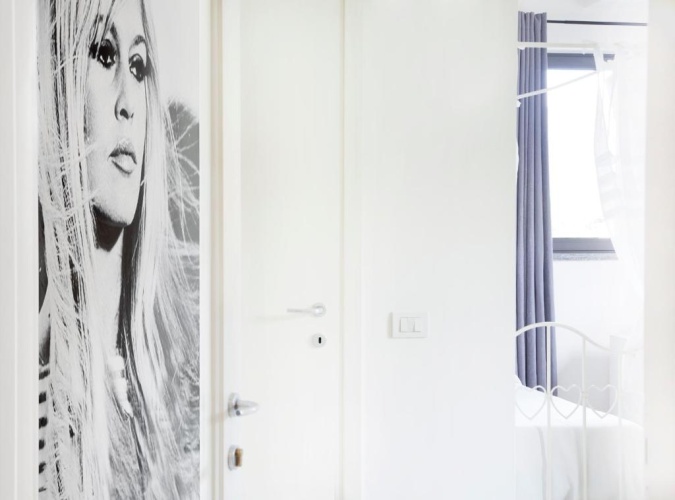 Standard Triple room with view