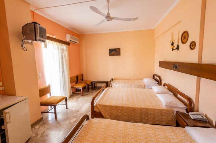 Standard Family room with partial sea view